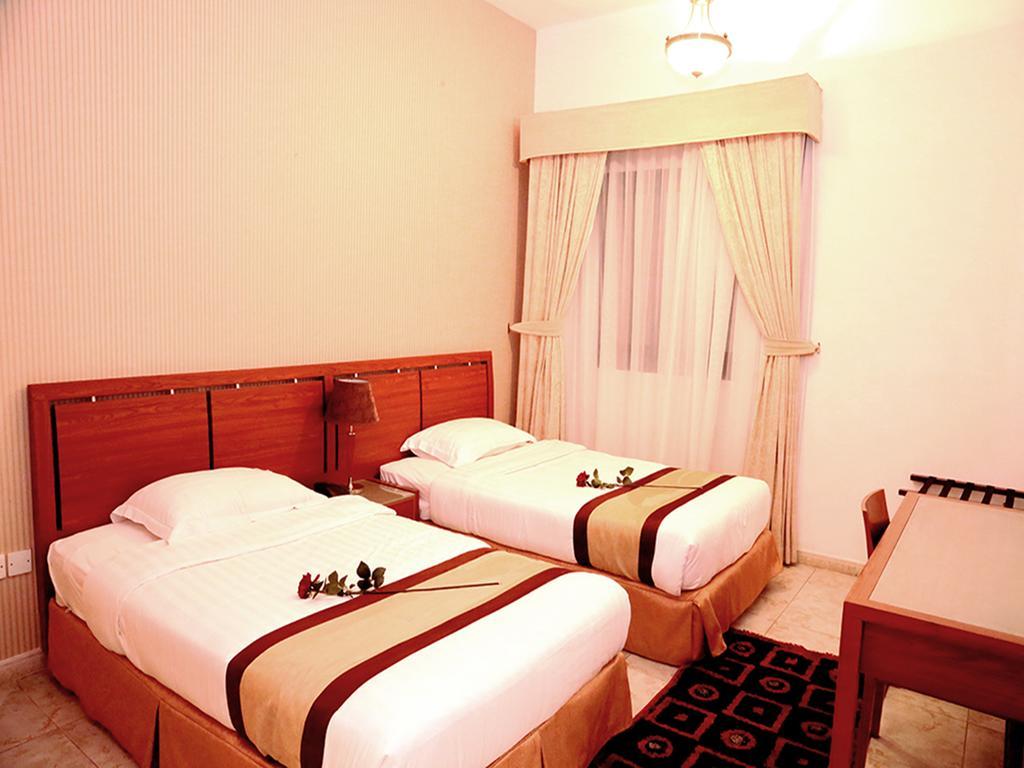 שארג'ה Arcadia Hotel Suites חדר תמונה